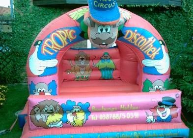 BildHuepfburg.jpg (138688 bytes)