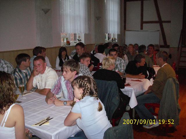 ErnteKluess0702.jpg (49588 bytes)