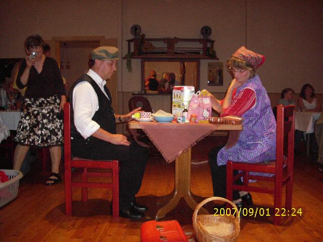 ErnteKluess0706.jpg (50842 bytes)