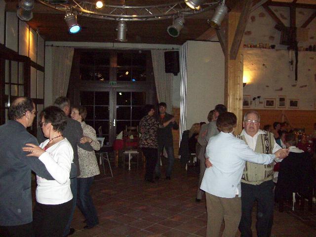 Frauent0801.jpg (49994 bytes)