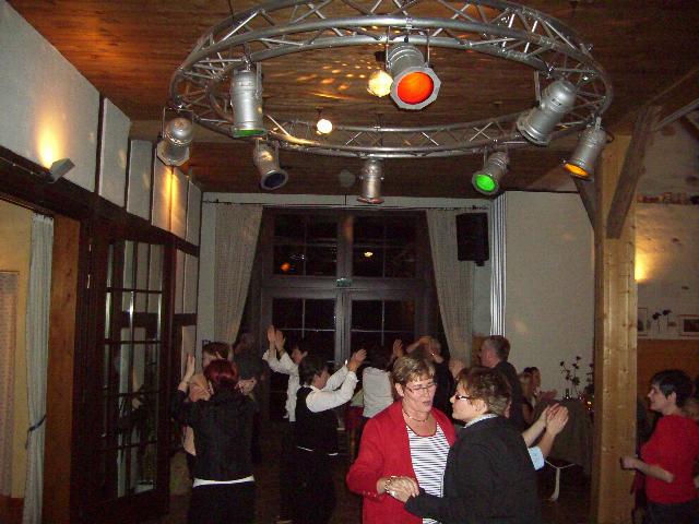 Frauent0806.jpg (54746 bytes)