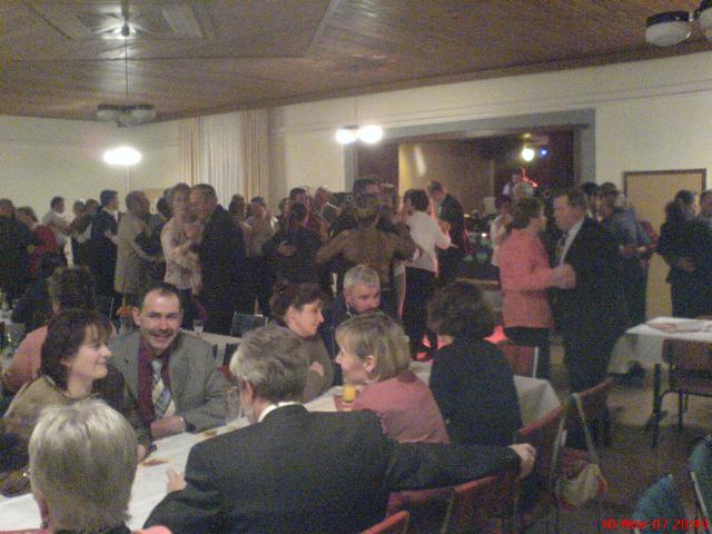 Gulow0702.jpg (49900 bytes)