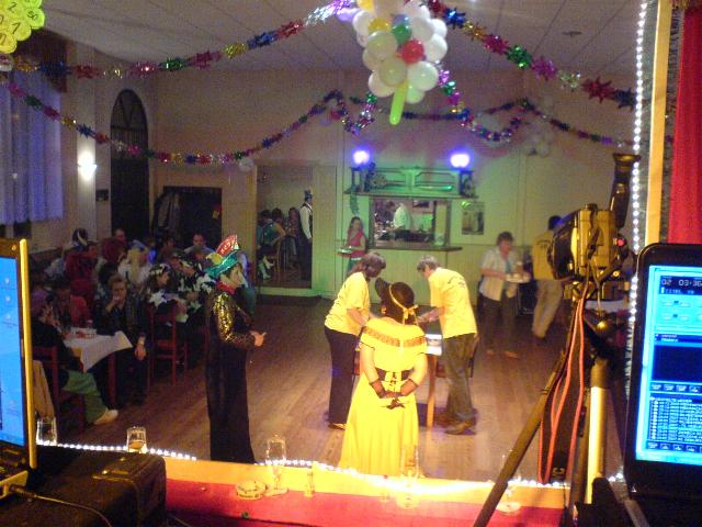 Kluess0704.jpg (59304 bytes)