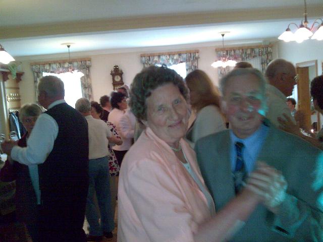 Paula0804.jpg (39304 bytes)