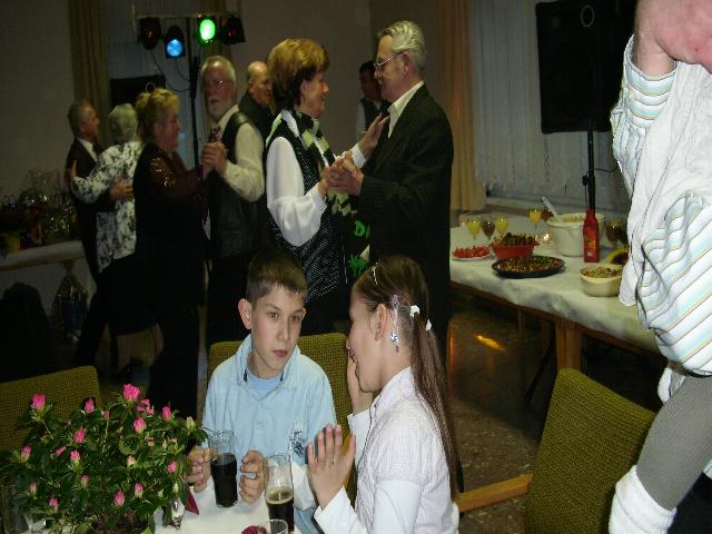 Techentin0803.jpg (53715 bytes)