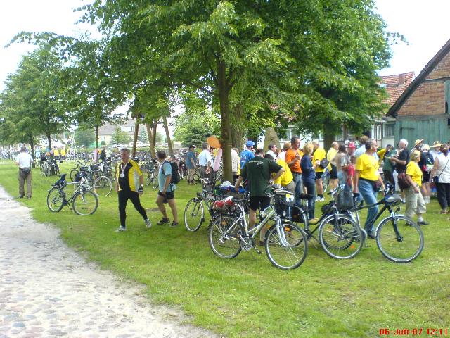 Tour0714.jpg (87678 bytes)